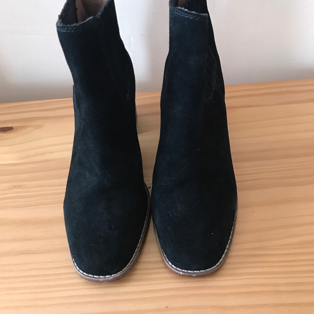 EUC! Madewell Black Suede Ankle Booties with Elastic Panels